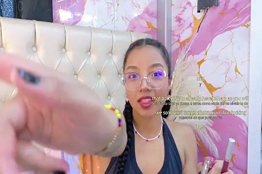 Chat +18 de angeline_scot ao vivo