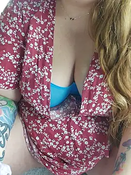 Love86Emily Show in webcam