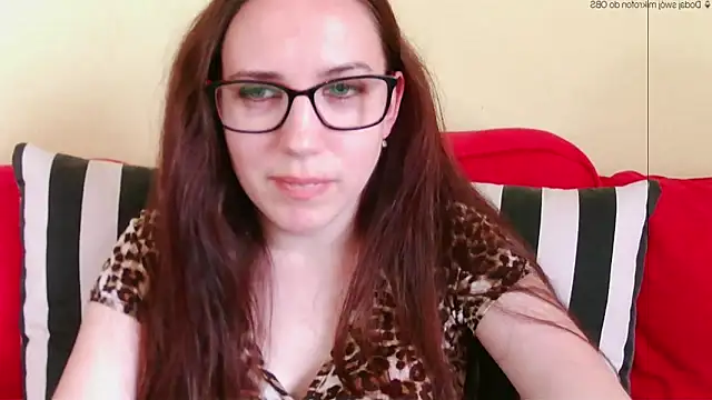 EmilyHotAngel live XXX chat