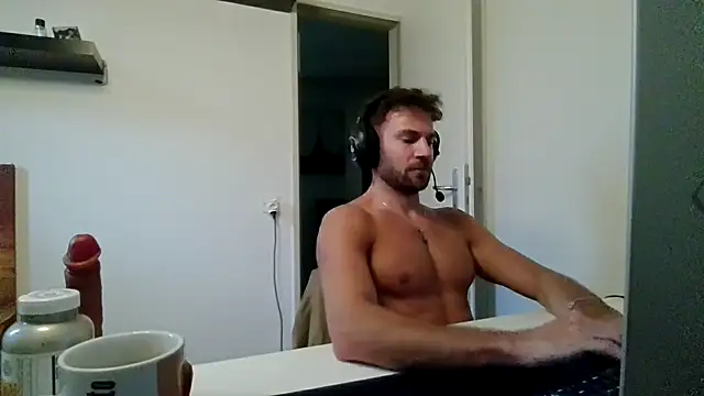 alpha-hunk Live XXX-Chat