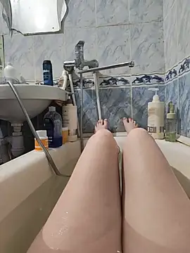 XXX chat uživo modela DesireMelissa