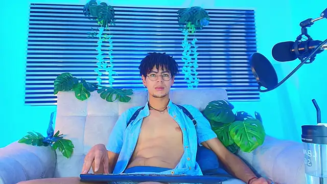 Chat XXX en directo de ThiiagoSaeenz