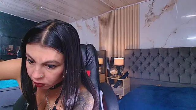 Juliet_Nasty Live XXX-Chat