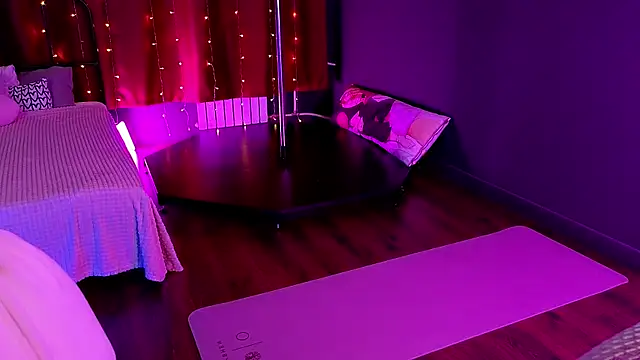 RedMidnight Show Webcam