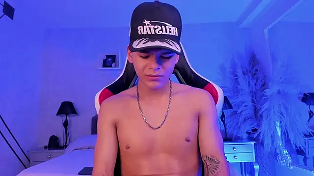 DylanRoyce_: απευθείας συνομιλία ΧΧΧ