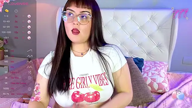emilyy_sofiaan Webbikameraesitys