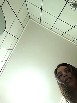 ofjuliaa 웹캠 쇼