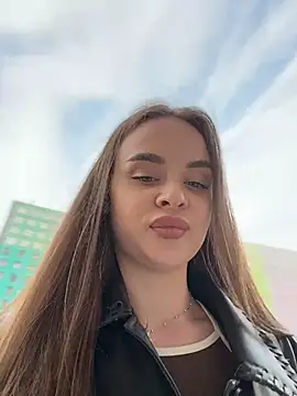 KristiRich Adlı Modelin Canlı XXX Sohbeti