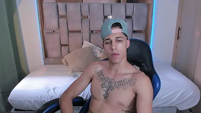 orionblaze69_'s Live XXX Chat