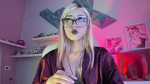 Chat +18 de nemesis_castel_ ao vivo