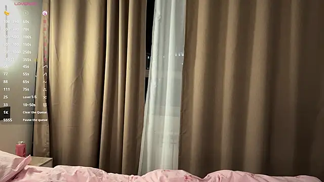 Ur_neighbor_Kira's Live XXX Chat
