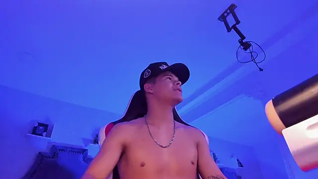 DylanRoyce_ Live XXX Chat