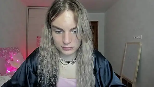 Webkamerová show milliKira006
