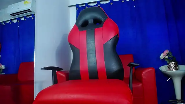 sexylady69- Show in webcam