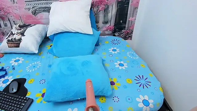 Živý XXX chat charlotte-11