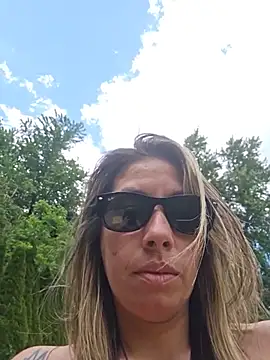 MiraKisss' Webcam Show