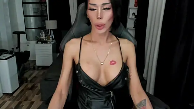 Онлайн чат XXX Forever_MissCandace