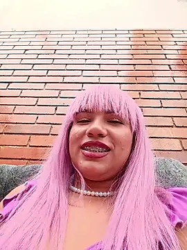 TamaraaHoney élő XXX-chatje