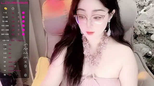Monica-666888- 现场XXX聊天