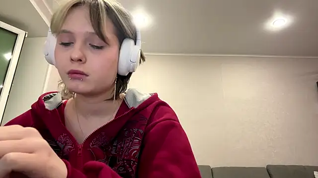 CuteLilit 现场XXX聊天
