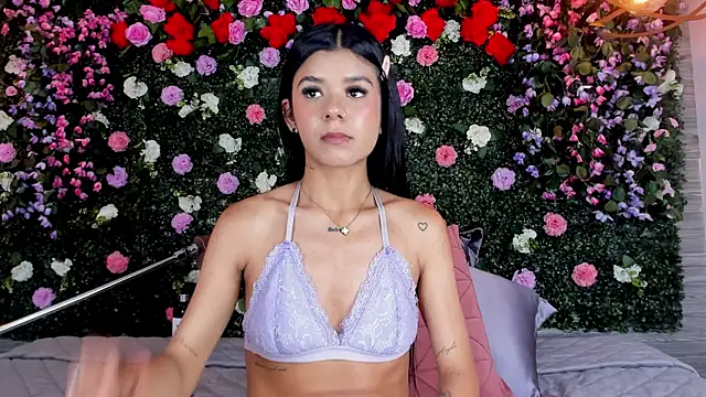 Chat XXX en directo de ViolettGracee