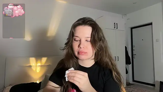 PonyChika live XXX chat
