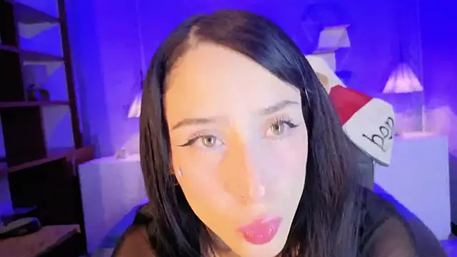 lhiamfitt10 Adlı Modelin Canlı XXX Sohbeti