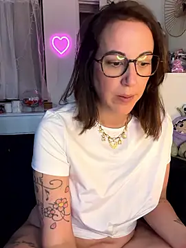 Chat XXX en directo de MarahDesbois