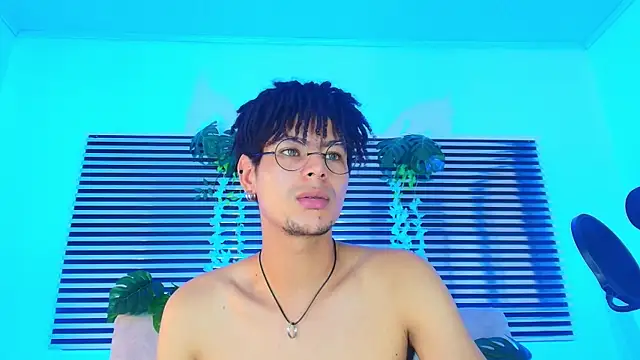 ThiiagoSaeenz Webcam-Show