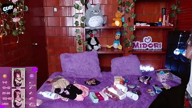 MidoriQuiinnのライブXXXチャット