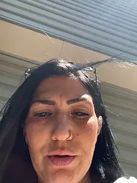 LittleMissEeve's Live XXX Chat