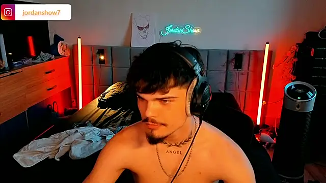 JordanShow Adlı Modelin Canlı XXX Sohbeti