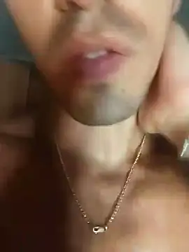 Show modela simodepia na web-kameri