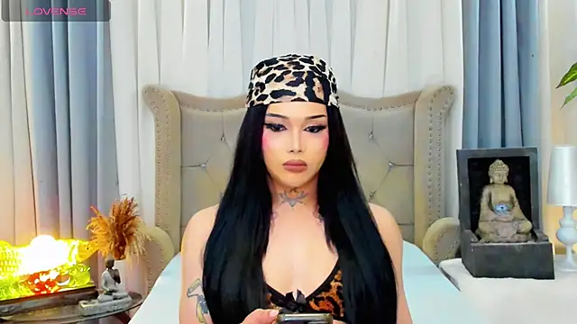 SeductiveAsianCum4hire Show Webcam