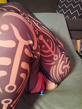 AryaSummersReal Show Webcam