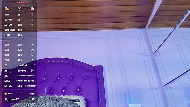 Chatroom XXX en direct de sarah_banks1