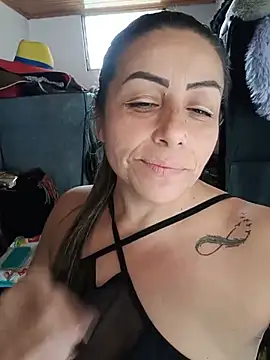 Chat soba uživo modela maynor_1998