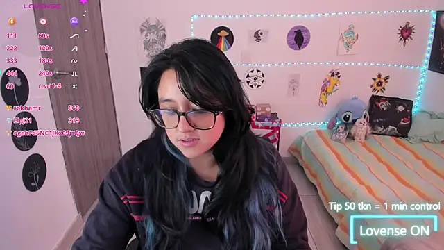 Chat +18 de Cherry_blush_ ao vivo