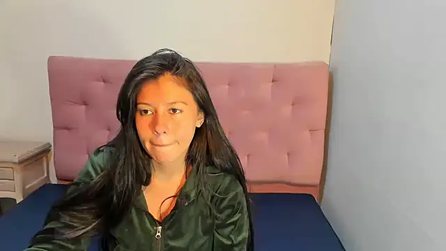 sandyquinnxx Adlı Modelin Canlı XXX Sohbeti