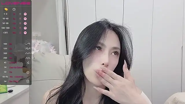 uuxiaocai live XXX chat