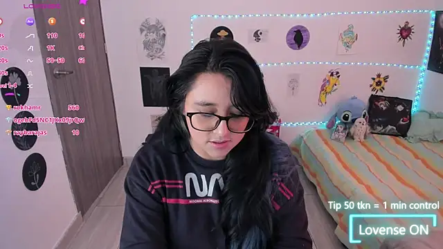 XXX chat uživo modela Cherry_blush_