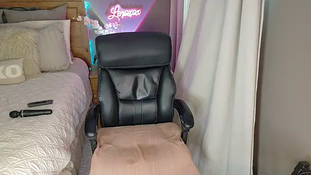 Lenaxox – webcam-show