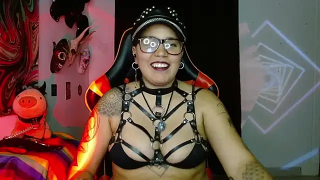 Онлайн чат XXX LilithSharon