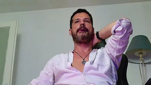 ChrisKox Chat XXX live