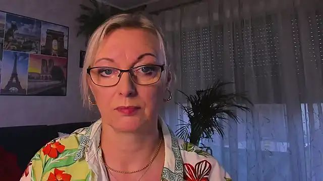 XXX chat uživo modela vanessa_chat