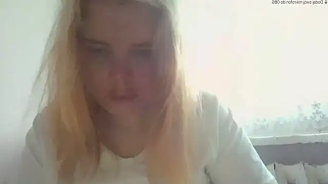 HornyElena 现场XXX聊天