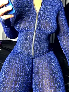 HugemassivebootieのライブXXXチャット