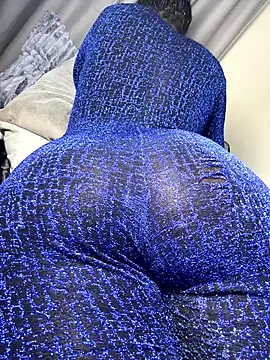 Hugemassivebootie 라이브 XXX 채팅