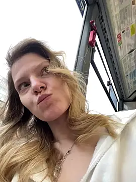 XXX chat uživo modela MaryHiggins