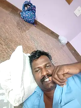 Paramkeerthi 网络视讯表演